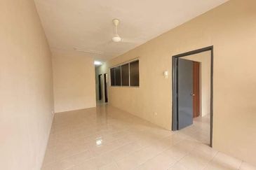 Residensi Bistaria, Ukay Bistari