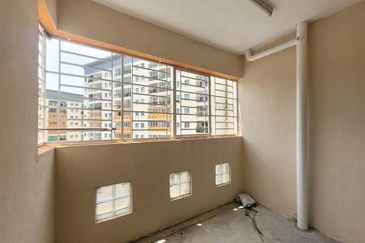 Residensi Bistaria, Ukay Bistari