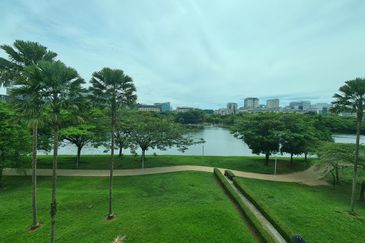 Private Swimming Pool🔥Lakeview🔥2 Storey Semi D Fera, Putrajaya 