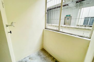 Brunsfield Service Apartment