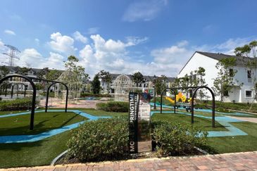 [HOT SELLING !!] DOUBLE STOREY Monet Springtime Sunsuria City KOTA WARISAN