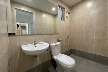 [RUMAH MAMPU MILIK!!] Rumawip Residensi Desa Timur ( Vista Adesa ) Sg. Besi KL