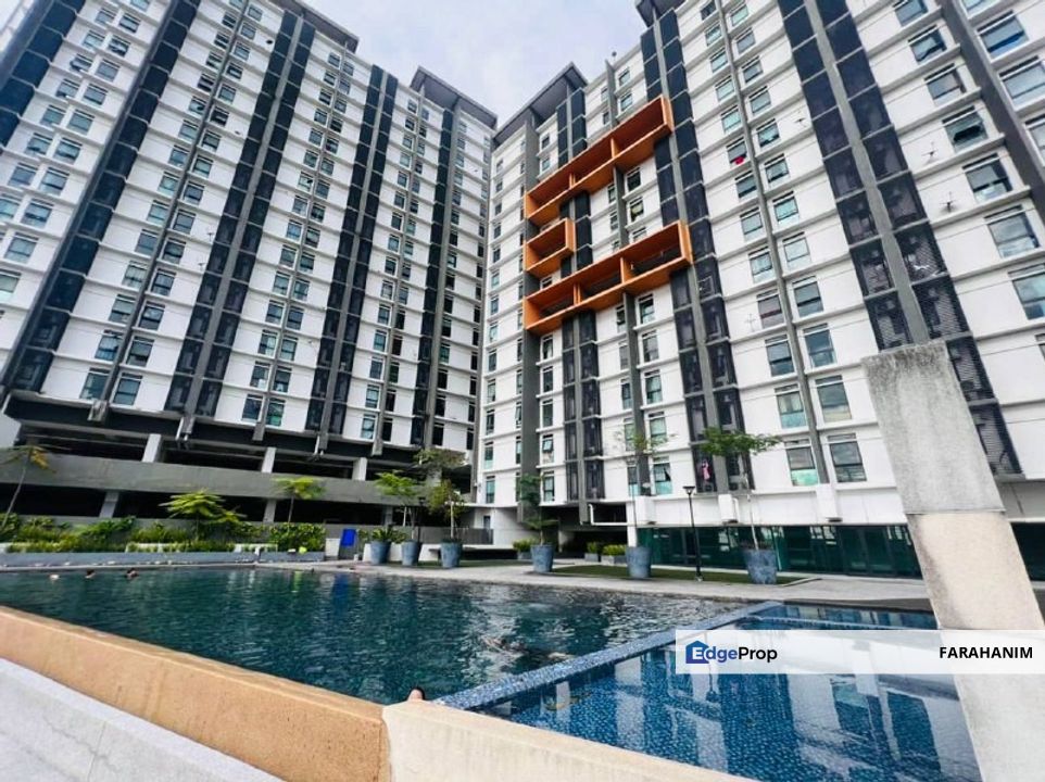 SELLING URGENTLY UNDER MARKET VALUE !!! Studio at Menara Suria , Selangor, USJ