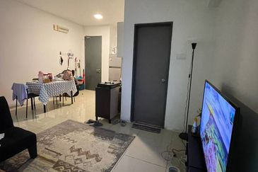 V12 Sovo (Menara Suria)