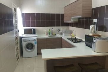 WELL Kept Renovated !  2 Storey SEMI-D CLUSTER @ Bandar Saujana Putra