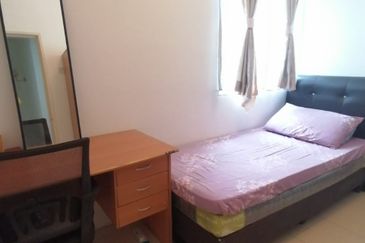 WELL Kept Renovated !  2 Storey SEMI-D CLUSTER @ Bandar Saujana Putra