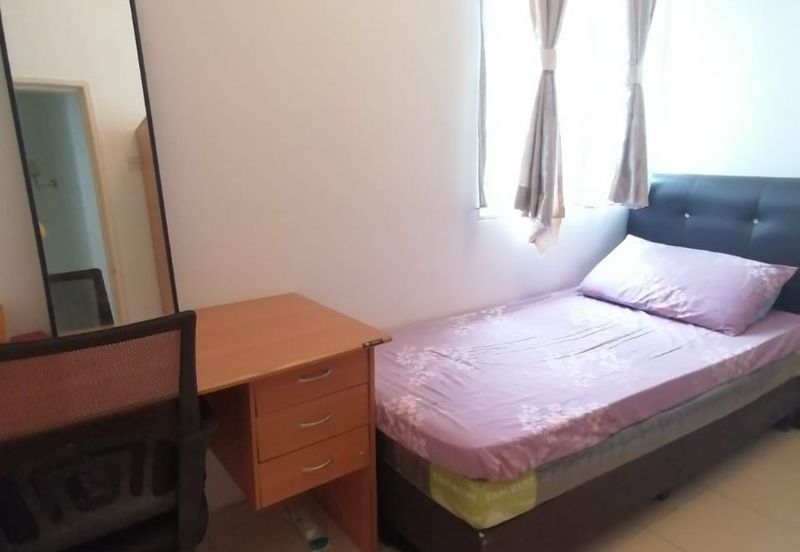 WELL Kept Renovated !  2 Storey SEMI-D CLUSTER @ Bandar Saujana Putra