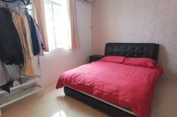 WELL Kept Renovated !  2 Storey SEMI-D CLUSTER @ Bandar Saujana Putra