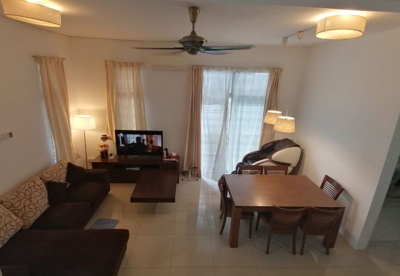 WELL Kept Renovated !  2 Storey SEMI-D CLUSTER @ Bandar Saujana Putra