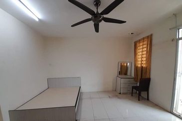 [FOR SALE!] Teres 2 tingkat Taman Melati, Lumut Perak