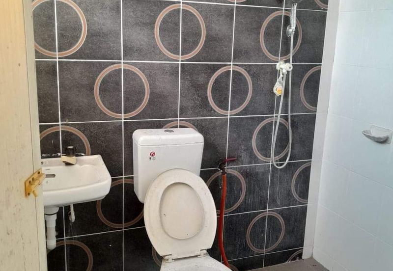 [FOR SALE!] Teres 2 tingkat Taman Melati, Lumut Perak