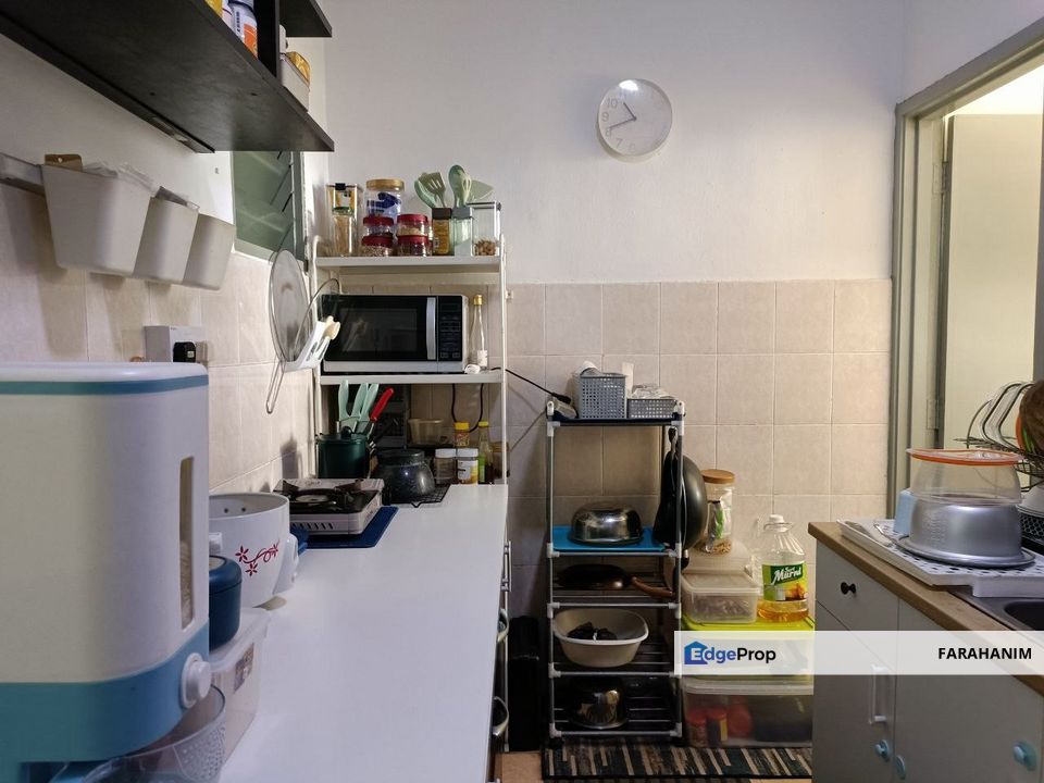 (Near to LRT Puchong Prima) Apartment Puchong Permata 1 , Selangor, Puchong