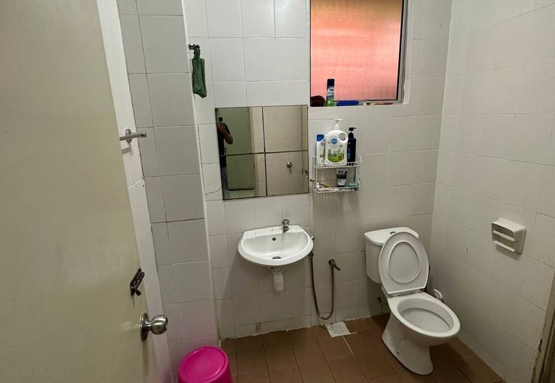 For Sale !! DOUBLE STOREY INTERMEDIATE HOUSE TAMAN ALAM BUDIMAN 