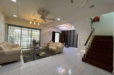 (Good Condition) Intermediate unit at Bandar Tasik Kesuma, Beranang !