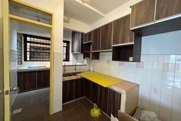 [NEGOTIABLE] Vista Seri Putra, Bandar Seri Putra, Bangi 