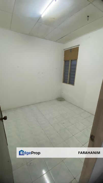 FREEHOLD!  Single Storey Terrace House, Bandar Mahkota Banting , Selangor, Banting