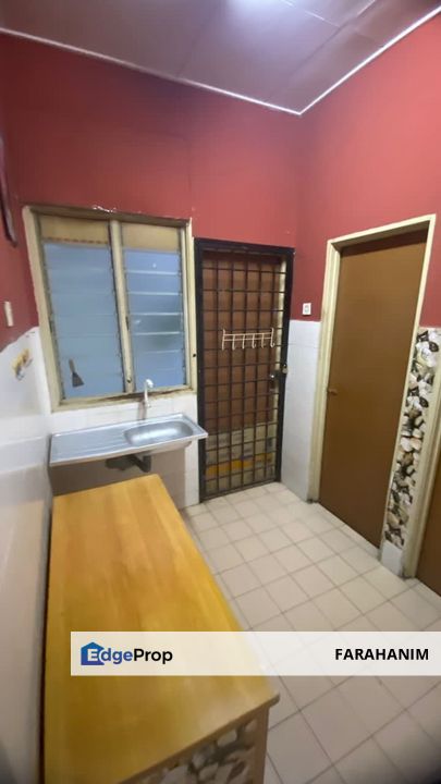 FREEHOLD!  Single Storey Terrace House, Bandar Mahkota Banting , Selangor, Banting