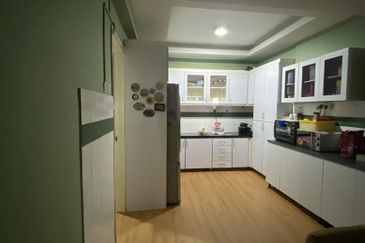 RENOVATED, SELL WITH PARTLY FURNISHED The Chancellor Condominium Taman Kosas 68000 Ampang