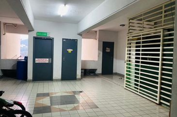 RENOVATED, SELL WITH PARTLY FURNISHED The Chancellor Condominium Taman Kosas 68000 Ampang