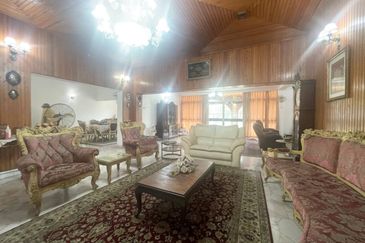 Corner Lot Double Storey Bungalow  PETALING JAYA  