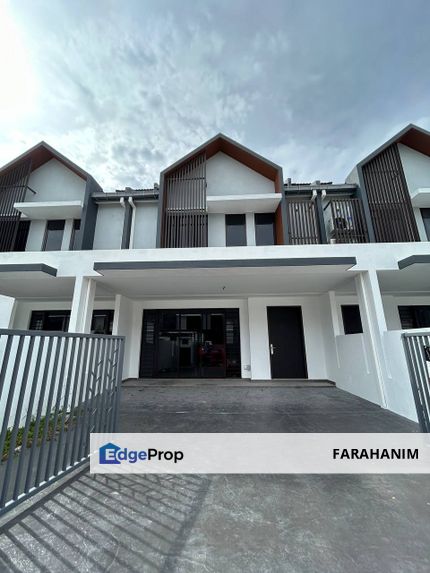 Serenia Anisa City Double Storey House Open Facing , Selangor, Sepang