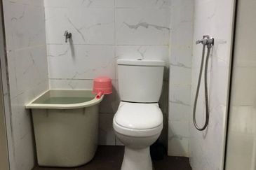 FREEHOLD FLAT KAJANG MEWAH, SUNGAI CHUA KAJANG