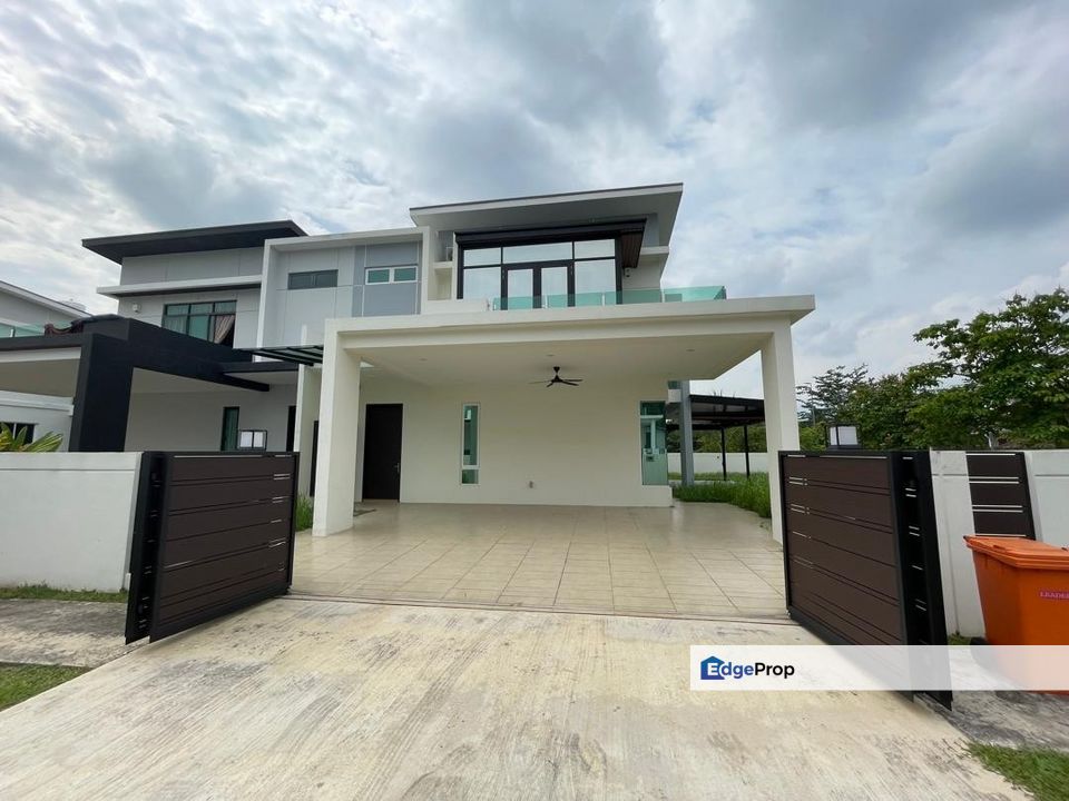 SEMI D CORNER LOT, RESIDENSI SIGC, PAROI JAYA., Negeri Sembilan, Seremban