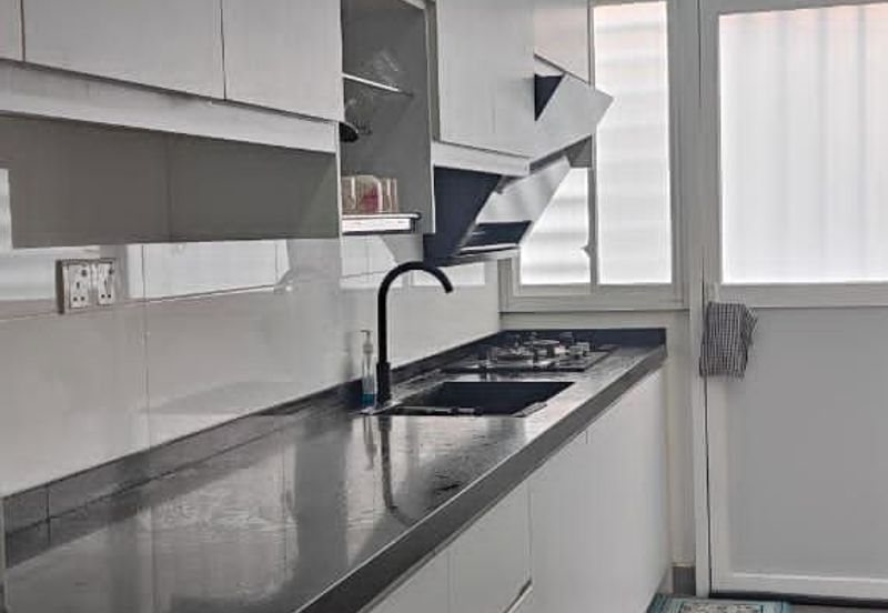 1.5 STOREY TOWNHOUSE PLATINUM RESIDENCE, DENGKIL