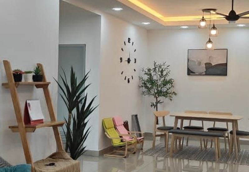 1.5 STOREY TOWNHOUSE PLATINUM RESIDENCE, DENGKIL