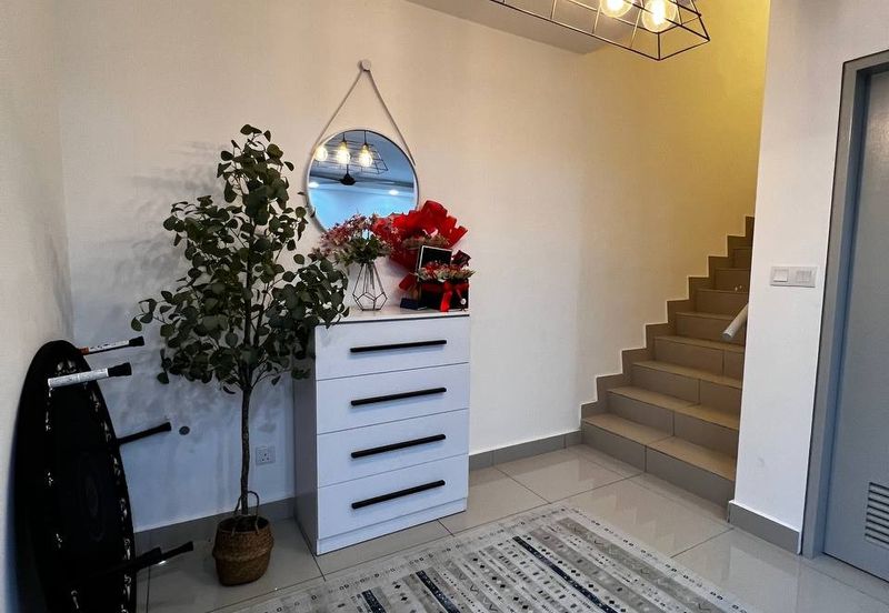 1.5 STOREY TOWNHOUSE PLATINUM RESIDENCE, DENGKIL