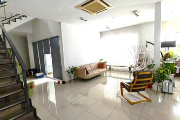 Luxurious Penthouse with Private Rooftop Garden : Medella @ Oasis Corporate Park, Ara Damansara