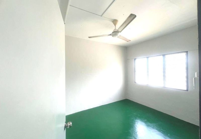 FOR SALE FLAT BANDAR TEKNOLOGI, KAJANG.