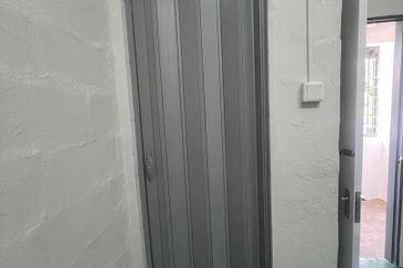 FOR SALE FLAT BANDAR TEKNOLOGI, KAJANG.