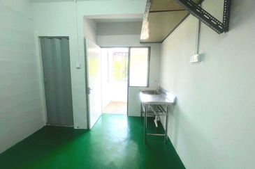 FOR SALE FLAT BANDAR TEKNOLOGI, KAJANG.