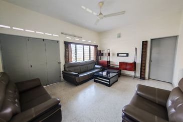 RENT DOUBLE STORY SEMI D, TAMAN DESA ROS KAJANG