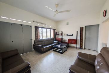 RENT DOUBLE STORY SEMI D, TAMAN DESA ROS KAJANG