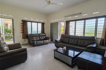 RENT DOUBLE STORY SEMI D, TAMAN DESA ROS KAJANG