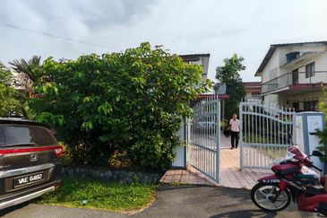 RENT DOUBLE STORY SEMI D, TAMAN DESA ROS KAJANG