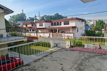 RENT DOUBLE STORY SEMI D, TAMAN DESA ROS KAJANG