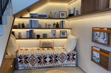 FOR SALE 2 STORY TERRACE BELINASE CONCEPT HOME @ CYBERSOUTH.