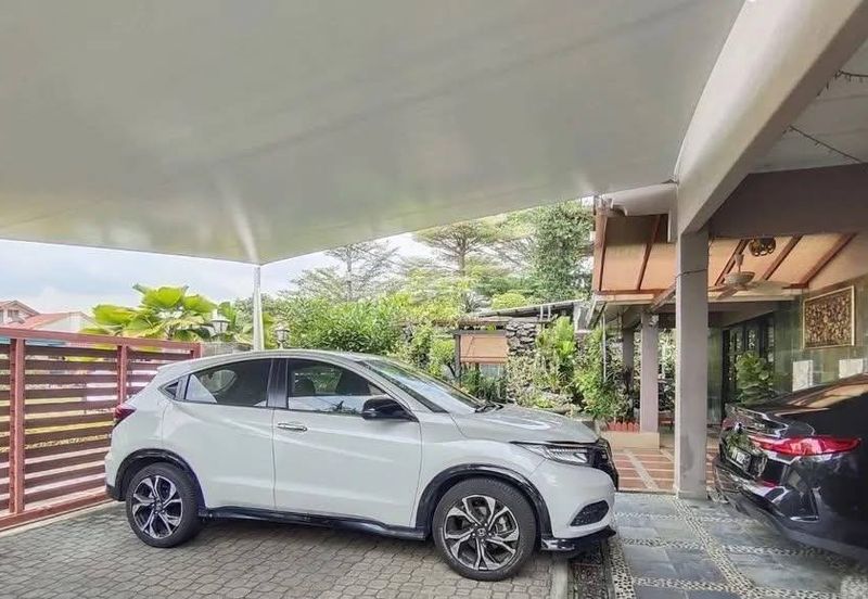 FOR SALES DOUBLE STOREY BUNGALOW SS12 SUBANG JAYA.