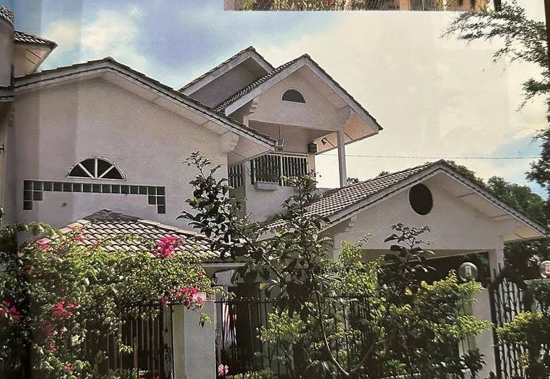 FOR SALES DOUBLE STOREY BUNGALOW SS12 SUBANG JAYA.