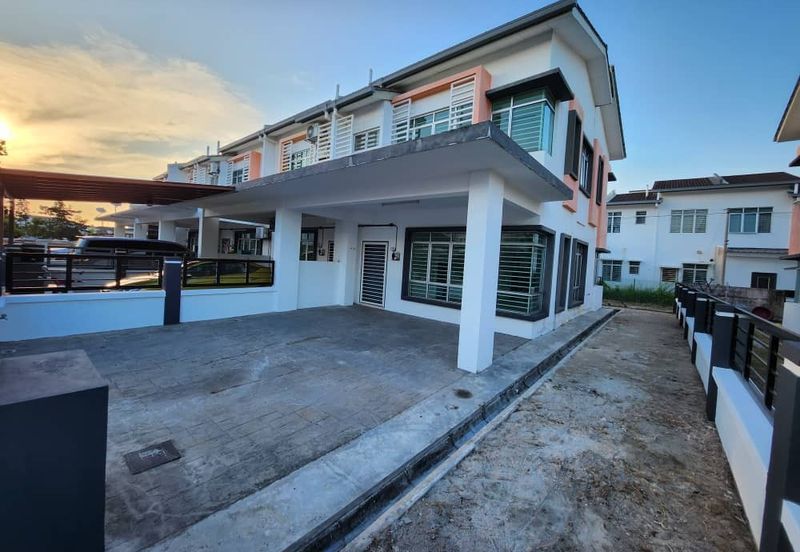 FOR SALE 2 STORY TERRACE ENDLOT TYPE PINES HILLPARK, SAUJANA UTAMA.
