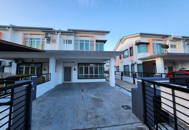 FOR SALE 2 STORY TERRACE ENDLOT TYPE PINES HILLPARK, SAUJANA UTAMA.