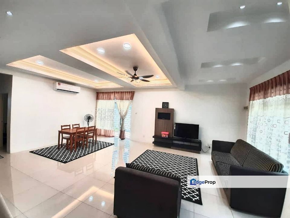 FOR SALE SEMI-D CLAUSTER 10 ROYAL GARDEN BANDAR SAUJANA PUTERA, Selangor, Bandar Saujana Putra