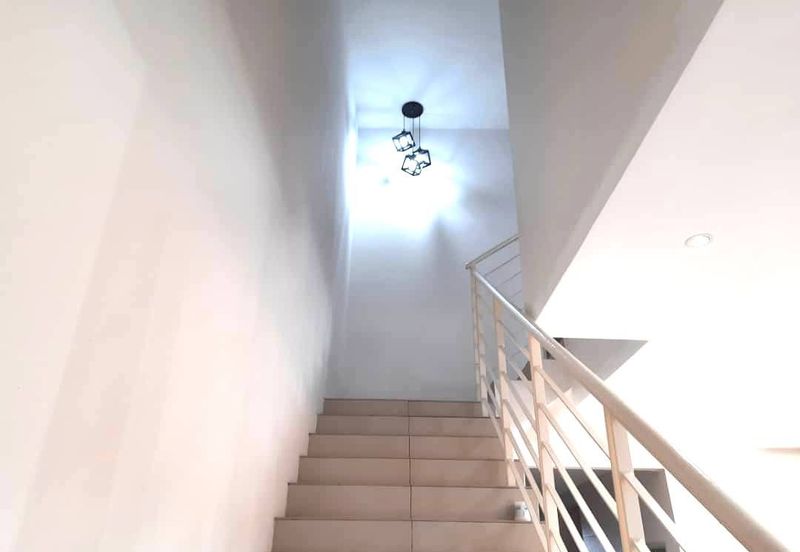 FOR SALE SEMI-D CLAUSTER 10 ROYAL GARDEN BANDAR SAUJANA PUTERA