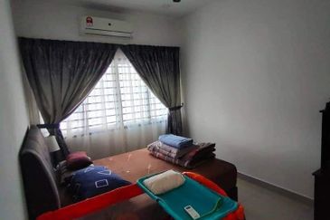 Nice Terraced House ! Tasik Senangin, Lenggeng N9 (Corner Lot)
