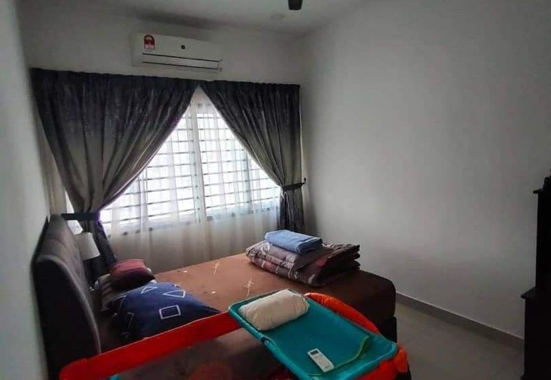 Nice Terraced House ! Tasik Senangin, Lenggeng N9 (Corner Lot)