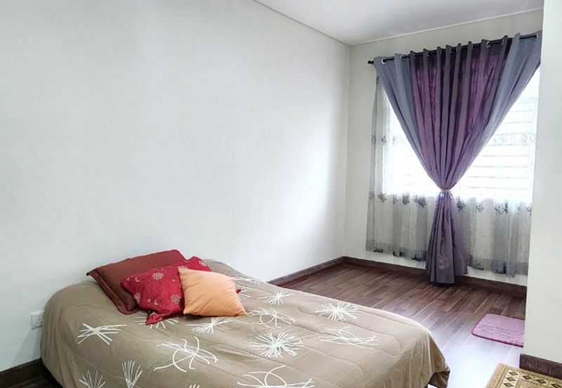 NICE HOUSE !! Double Storey Terrace House 100 East @ Bandar Enstek, N9