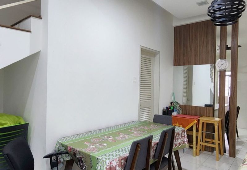 NICE HOUSE !! Double Storey Terrace House 100 East @ Bandar Enstek, N9